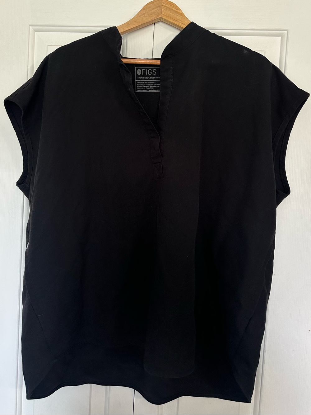 FIGS Black Scrub Top